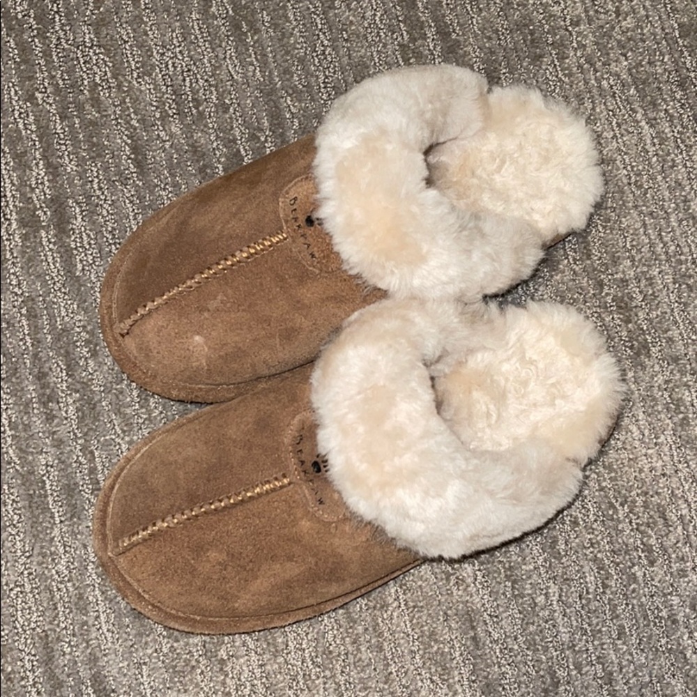 Bearpaw slippers